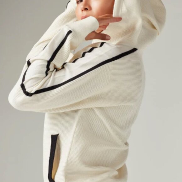BLANC NOIR stylish white pullover - SM ( fits up to LG ) - Picture 9 of 11